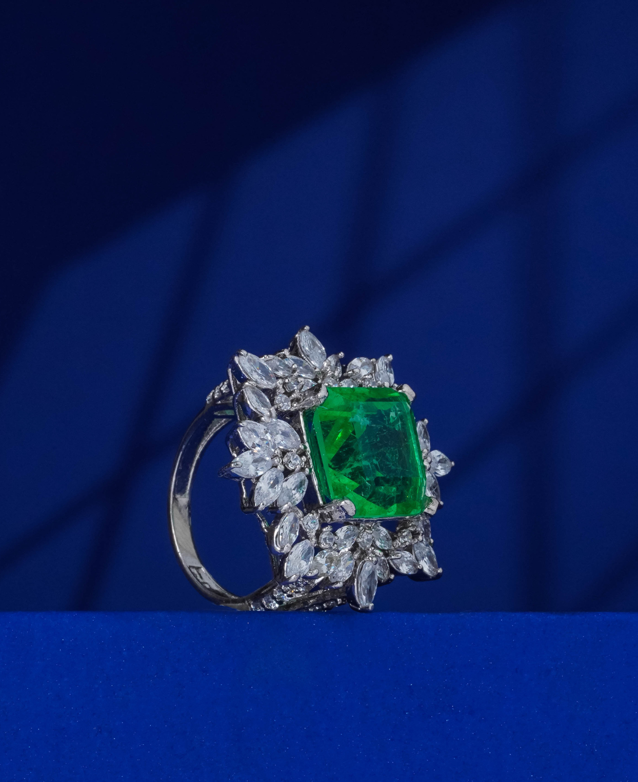 Royal Emerald Ring