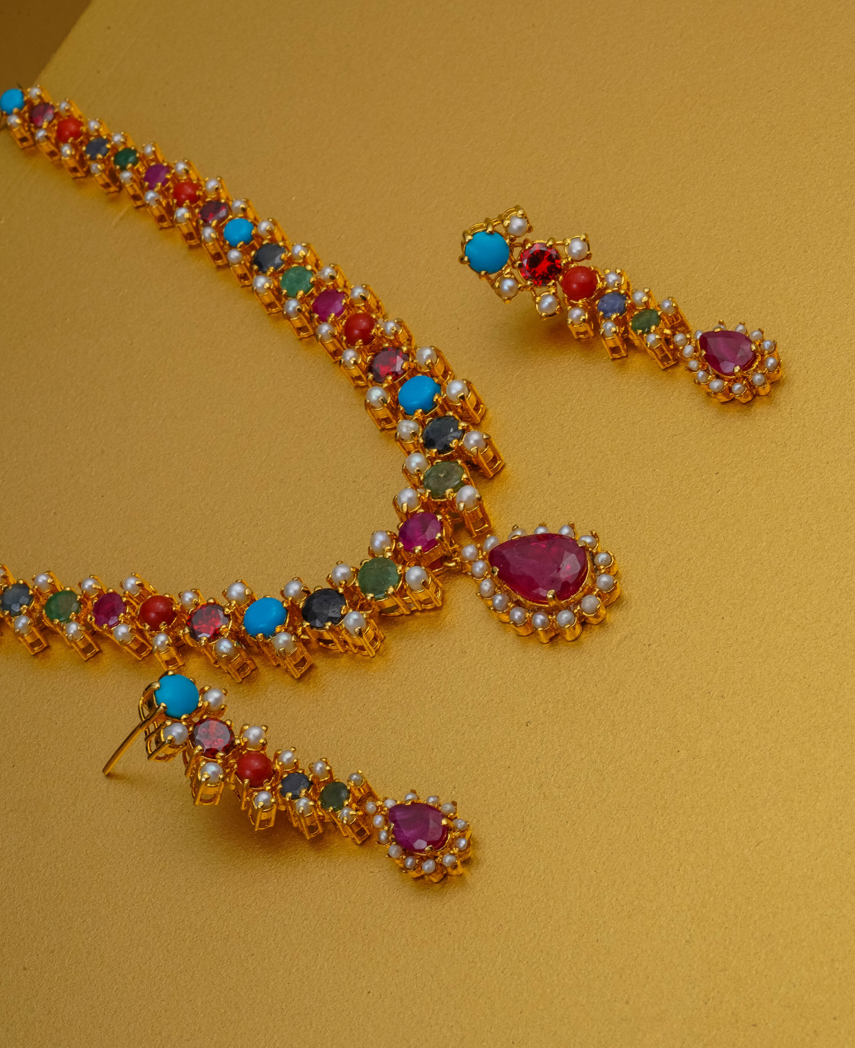 Naurattan Necklace Set